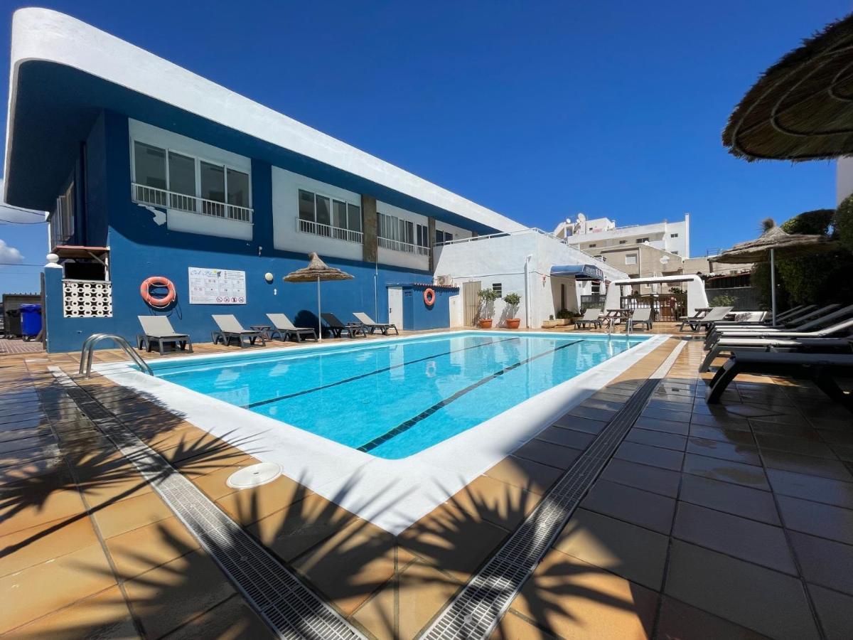 Apartamentos Cel Blau ซานตาเอวเลเรียเดสริว ภายนอก รูปภาพ