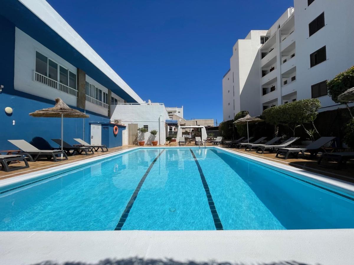 Apartamentos Cel Blau ซานตาเอวเลเรียเดสริว ภายนอก รูปภาพ