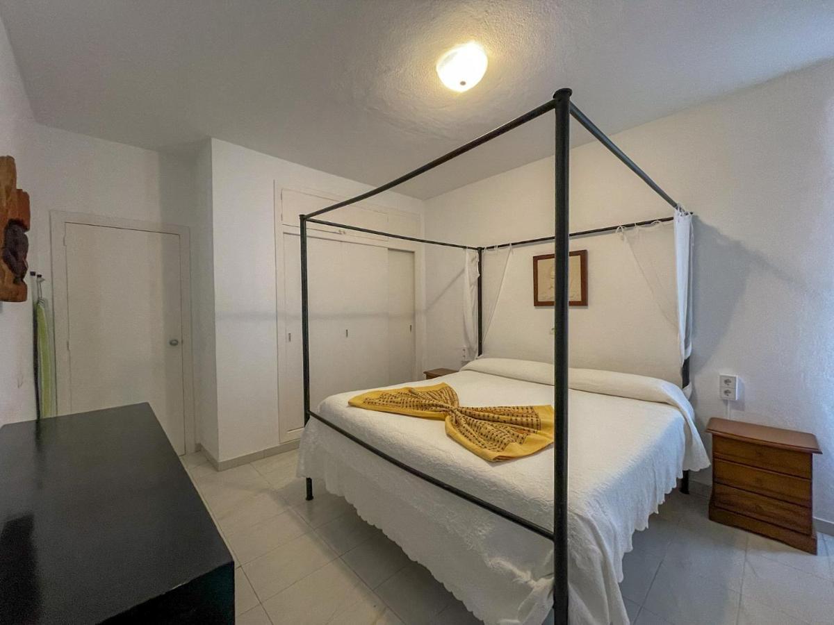 Apartamentos Cel Blau ซานตาเอวเลเรียเดสริว ภายนอก รูปภาพ
