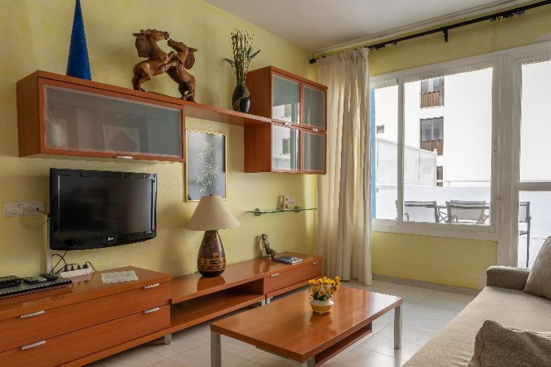 Apartamentos Cel Blau ซานตาเอวเลเรียเดสริว ห้อง รูปภาพ