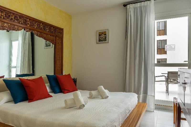 Apartamentos Cel Blau ซานตาเอวเลเรียเดสริว ห้อง รูปภาพ