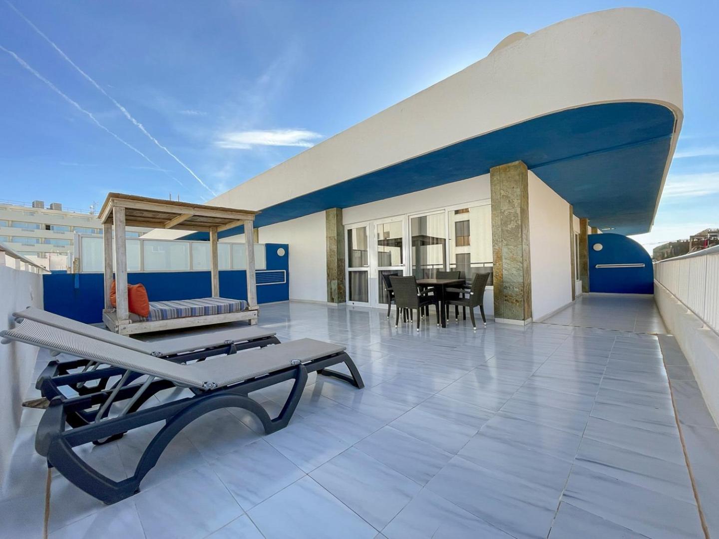 Apartamentos Cel Blau ซานตาเอวเลเรียเดสริว ภายนอก รูปภาพ