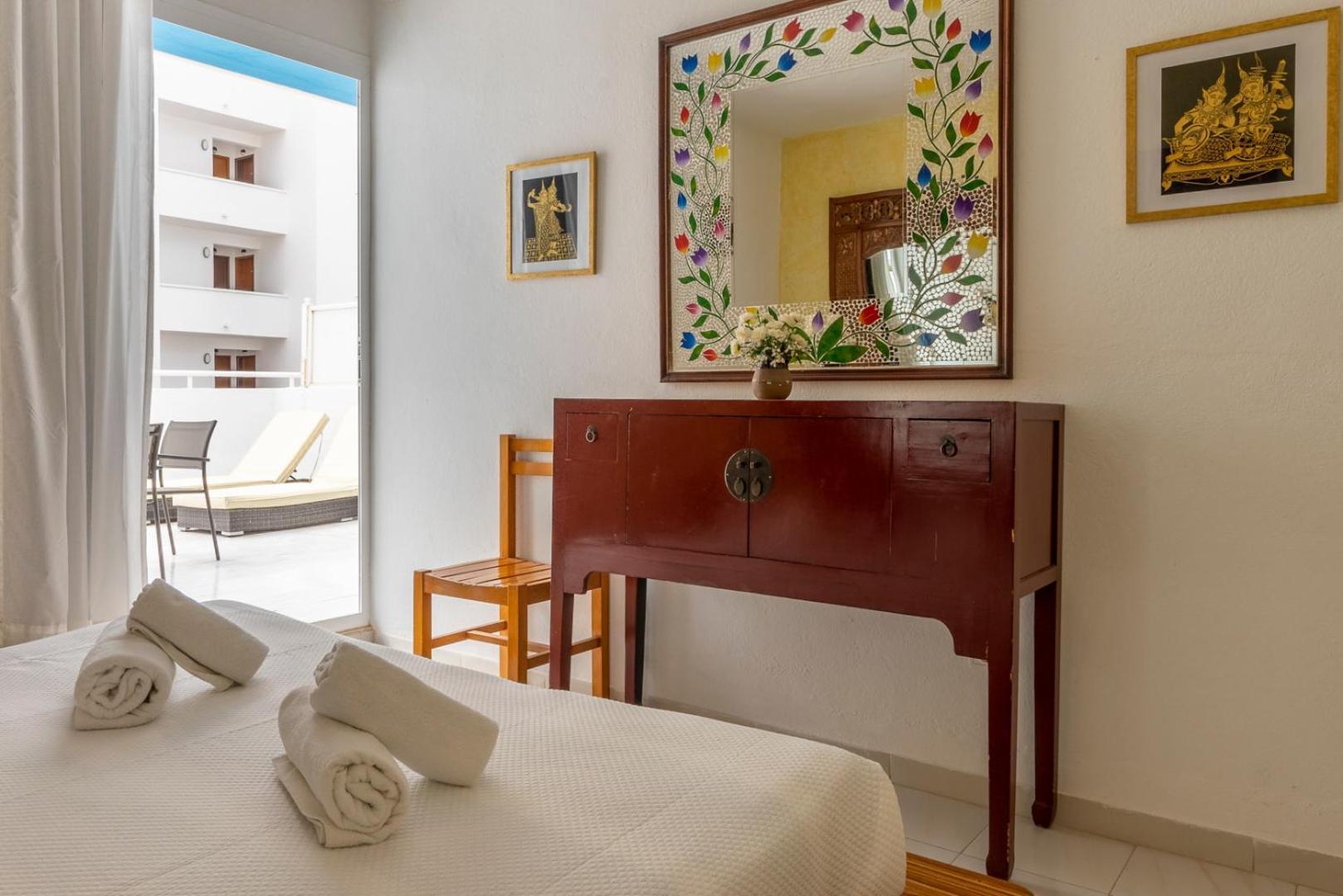 Apartamentos Cel Blau ซานตาเอวเลเรียเดสริว ห้อง รูปภาพ