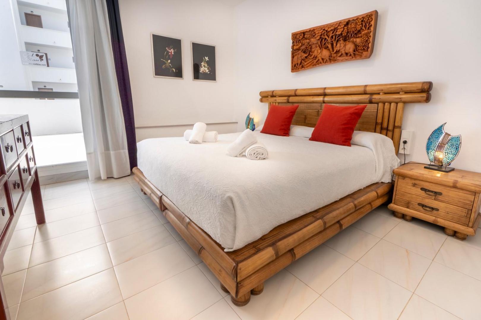 Apartamentos Cel Blau ซานตาเอวเลเรียเดสริว ภายนอก รูปภาพ