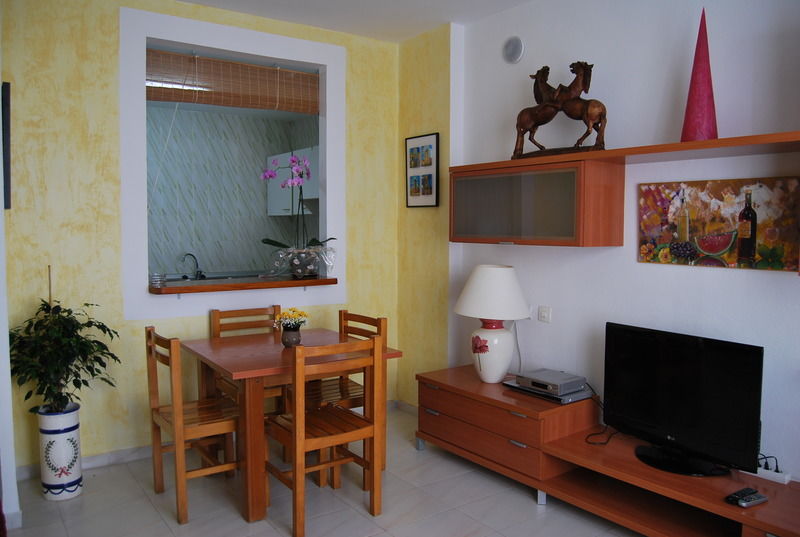 Apartamentos Cel Blau ซานตาเอวเลเรียเดสริว ภายนอก รูปภาพ