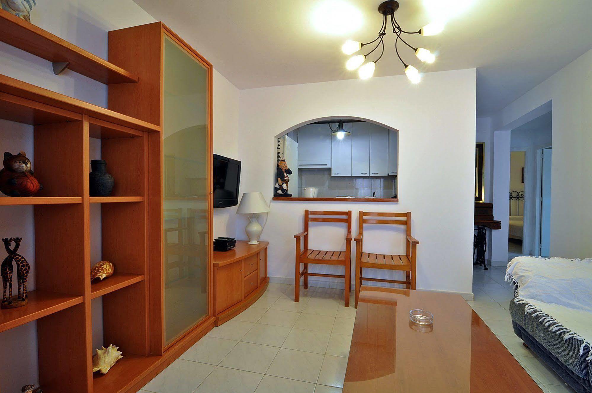 Apartamentos Cel Blau ซานตาเอวเลเรียเดสริว ภายนอก รูปภาพ